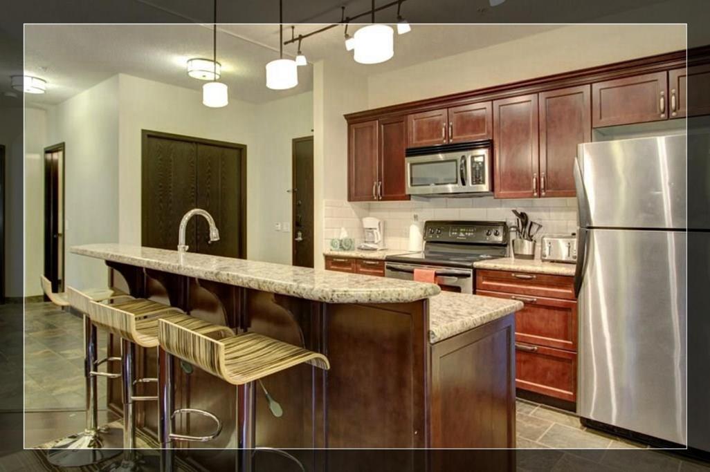 B&B Grand Rockies Resort 2Br 1Pullout 캔모어 외부 사진