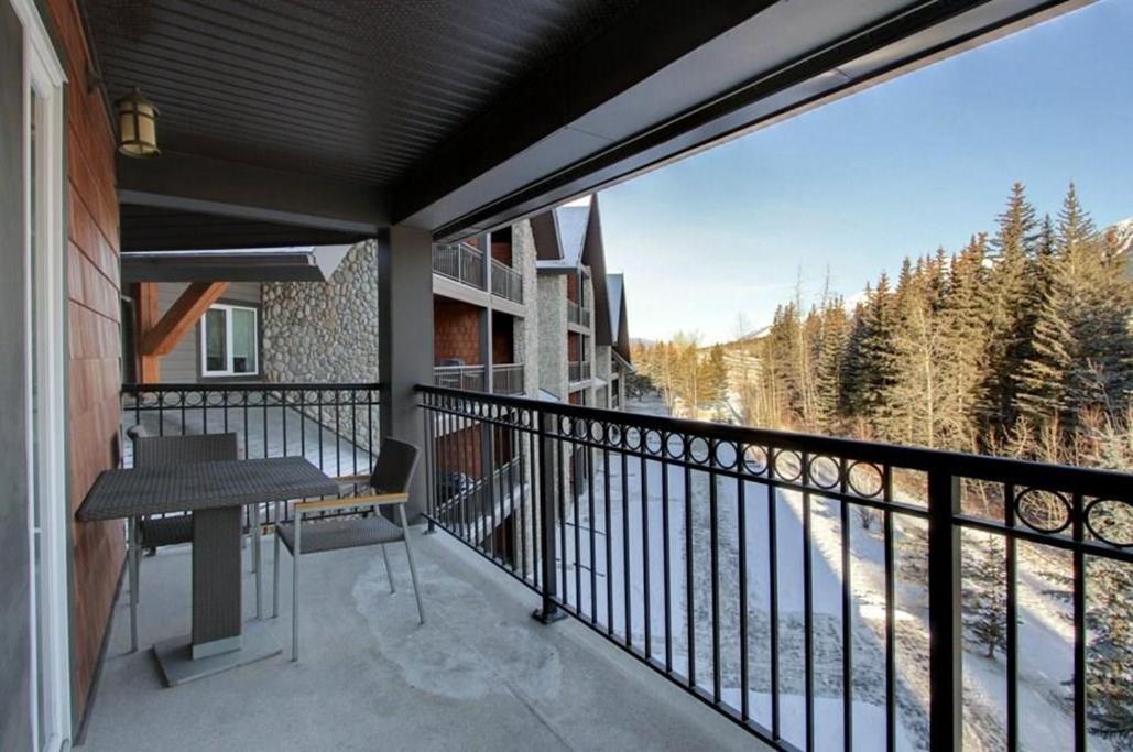 B&B Grand Rockies Resort 2Br 1Pullout 캔모어 외부 사진